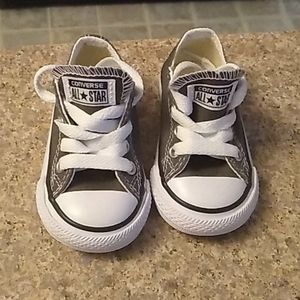Brand new kids converse shoes